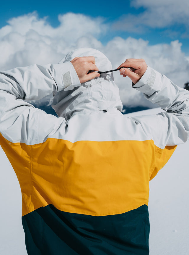 Burton AK Swash Jacket 2L Gray Cloud/Goldenrod/Deep Emerald