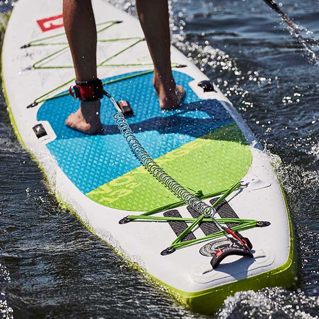 accessories-coiled-leash-gallery-coiled-leash-on-voyager